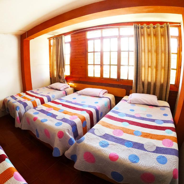 HOSPEDAJE SCHASCA - Habitación Cuádruple Estándar - 2