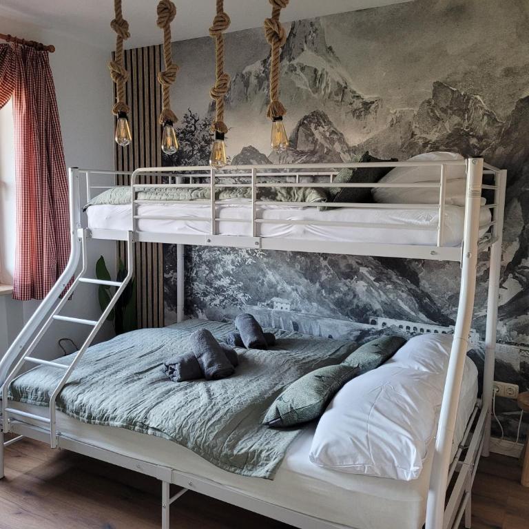 Bergnest Lodge mit Bergblick - Ca 3 min Skilift - Balkon - Garten - 6 Pers - Hund - Luftkurort - nähe Buchenegger Wasserfälle - Eistobel - Bodensee - Apartment mit 1 Schlafzimmer - 4