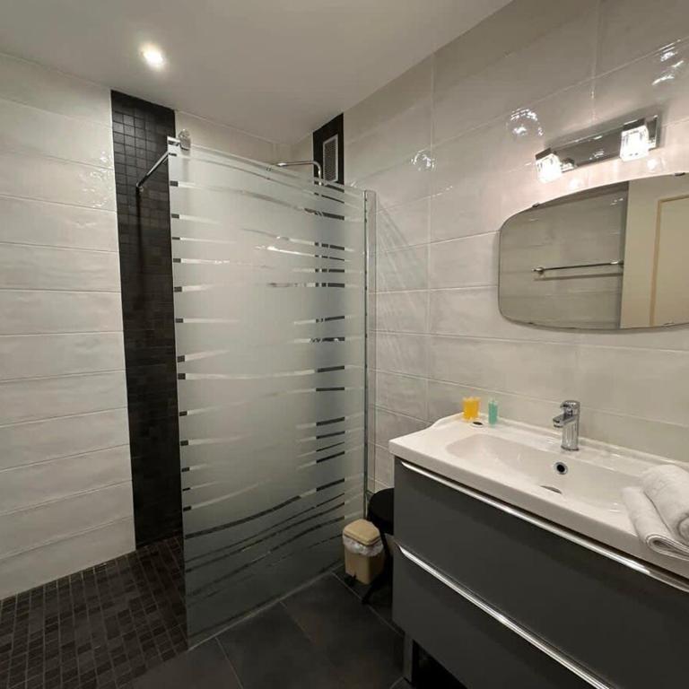 A017-Charmant 2 pièces à 200M de la Croisette - Apartamento - 11
