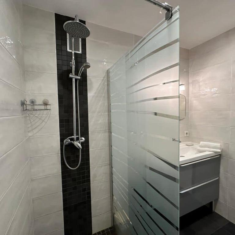 A017-Charmant 2 pièces à 200M de la Croisette - Apartamento - 12