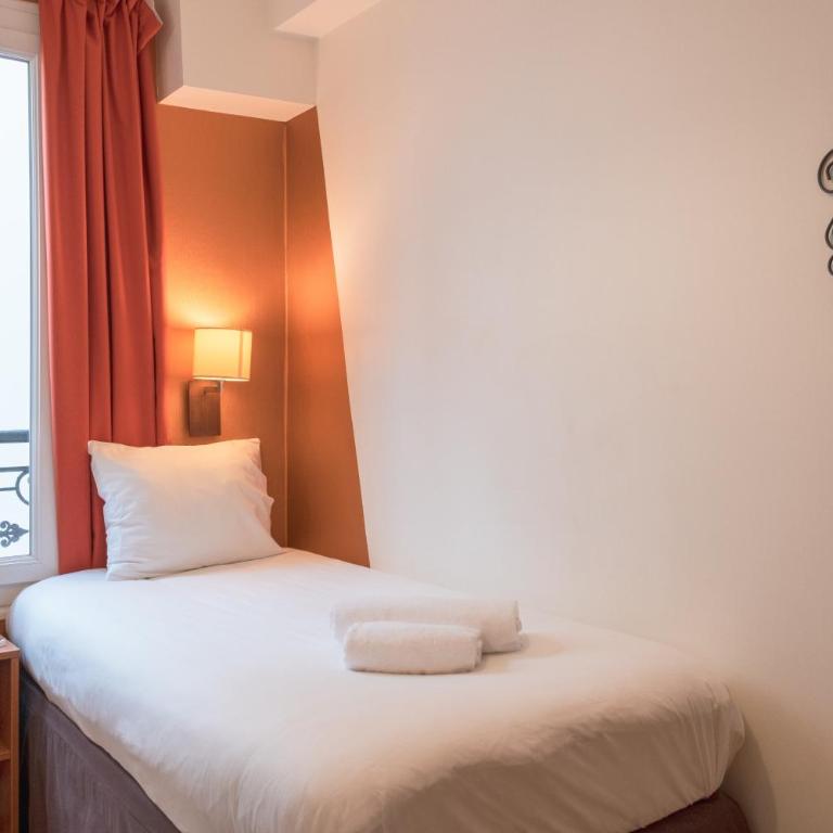 Hôtel Marignan - Chambre Simple (Douche et Toilettes Communes au Même Étage) - 2