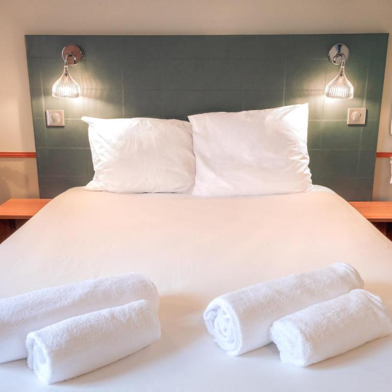 Hôtel Marignan - Chambre Double (Douche et Toilettes Communes au Même Étage) - 2