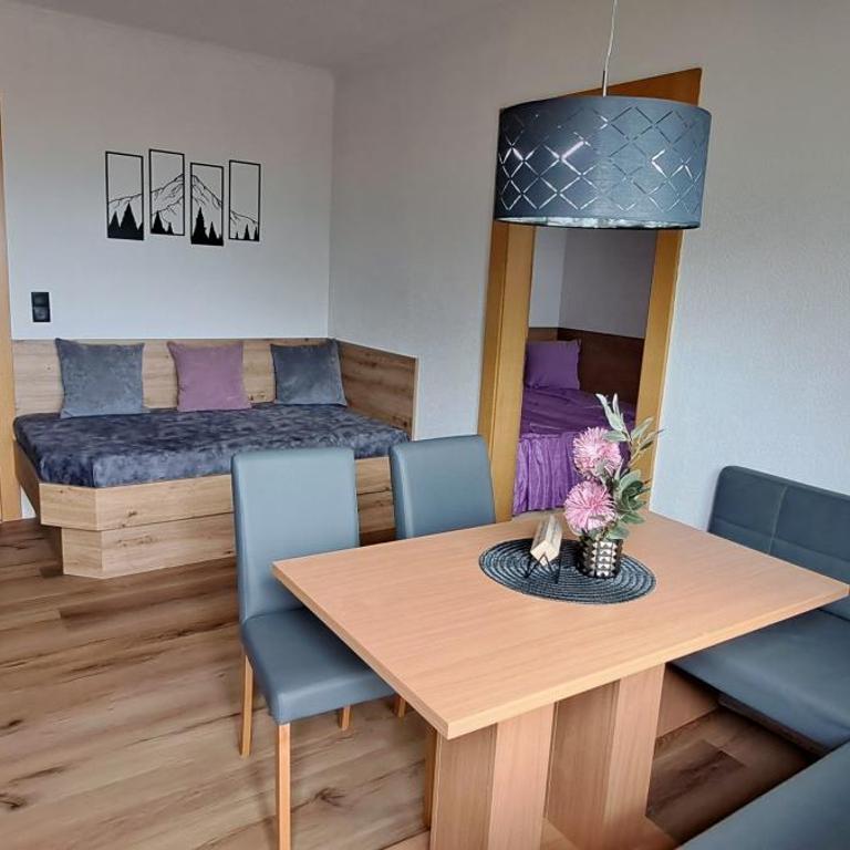 Ferienwohnung Steinberger - Apartment mit 1 Schlafzimmer und Terrasse - 2