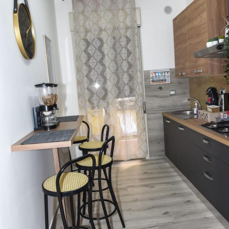 La Via Di Mezzo - Two-Bedroom Apartment - 8