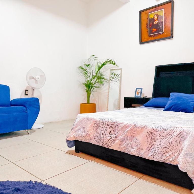 HABITACIONEZ HVUZ - Habitación Doble con baño compartido - 8