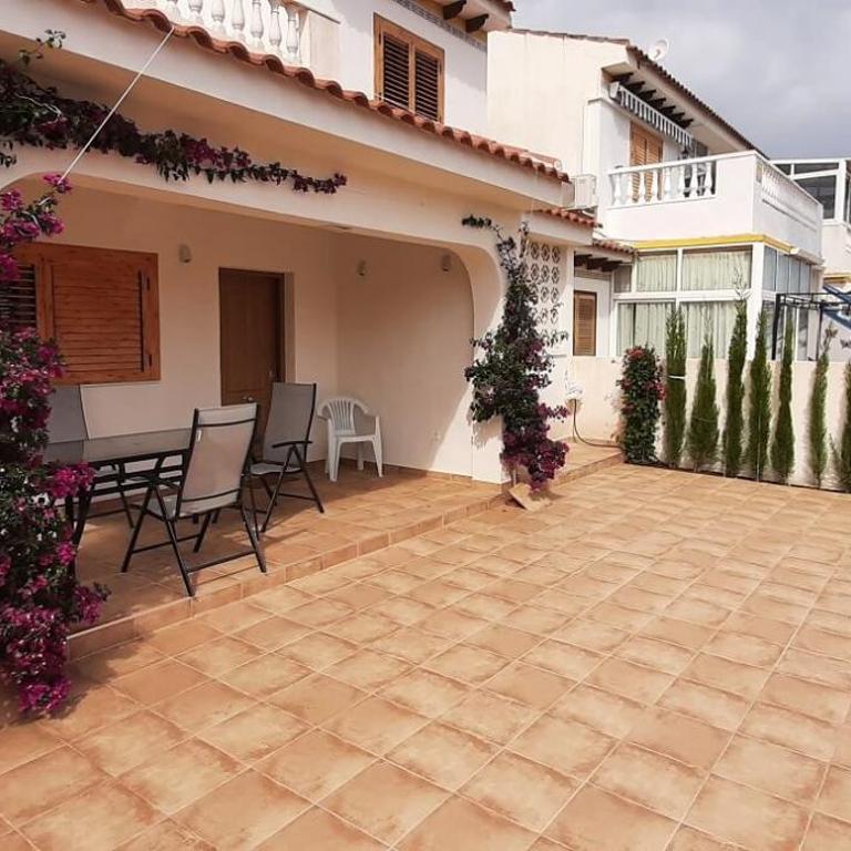 Casa Angel - Mil Palmeras - 3-Bedroom House - Sleeps 5 - Near Beach & Pool - 80 m2 Terrace - Casa de 3 dormitorios - 5