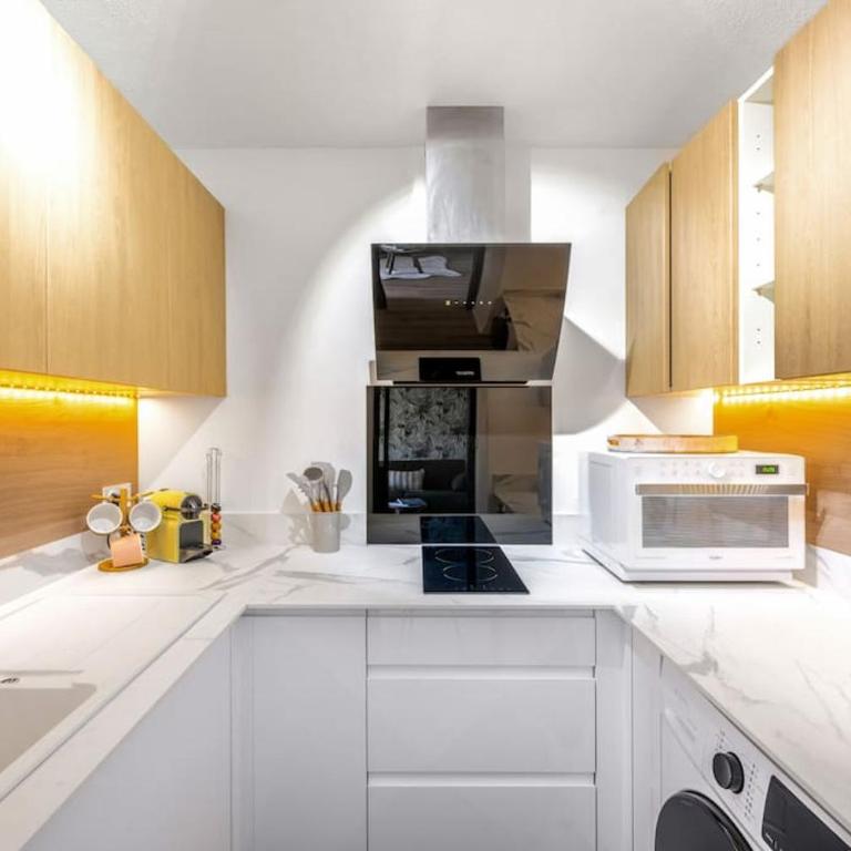 Superbe T1 bis - à 20m de la plage - refait à neuf - One-Bedroom Apartment - 6