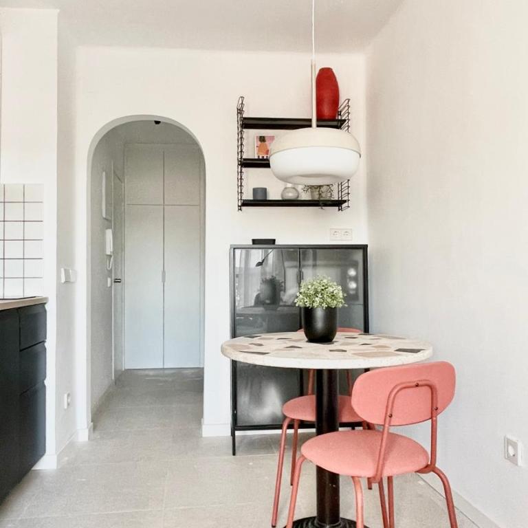Apartament estilós i renovat a primera línia, amb vistes privilegiades! - Apartamento de 1 dormitorio - 5