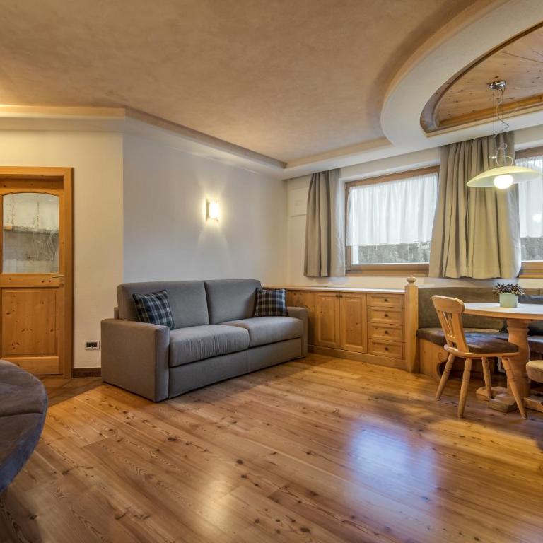 Chalet Prades Dolomiti Lodges - Apartment mit 1 Schlafzimmer und Schlafsofa - 1