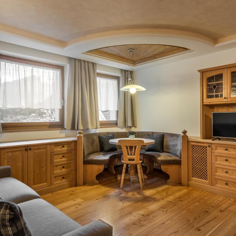 Chalet Prades Dolomiti Lodges - Apartment mit 1 Schlafzimmer und Schlafsofa - 3