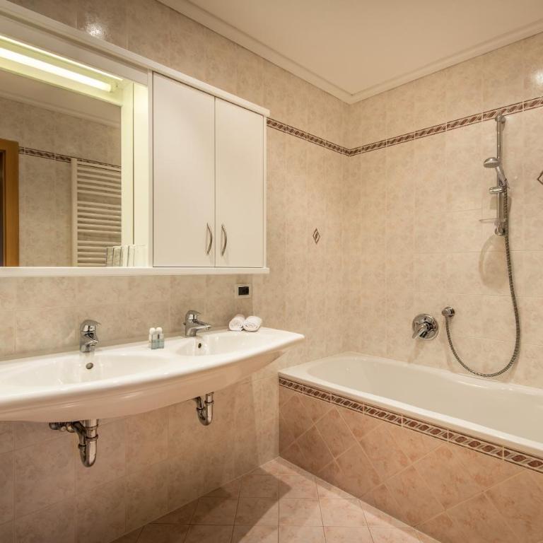 Chalet Prades Dolomiti Lodges - Apartment mit 1 Schlafzimmer und Schlafsofa - 2