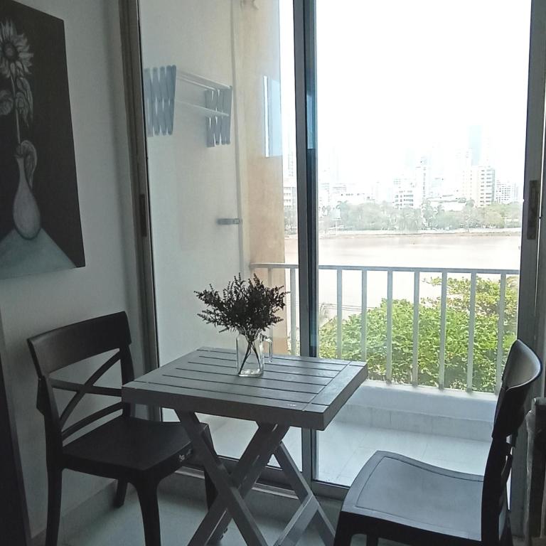 APARTA-SUITES EN CARTAGENA JUNTO a LA PLAYA - Suite con vistas al lago - 13