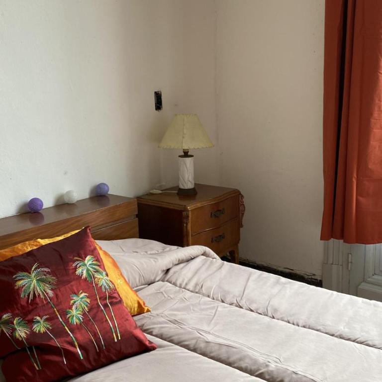 Edificio Quijano - Standard Double Room with Shared Bathroom - 4