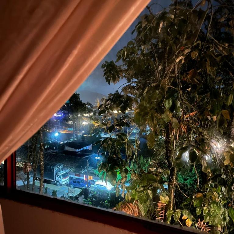 Villa Ocampo - Three-Bedroom House - 34