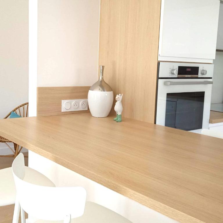 Maison Cosy, Rénovée, Proche Plage et Centre, Jardin, Animaux Bienvenus - FR-1-652-19 - Vacation Home - 19