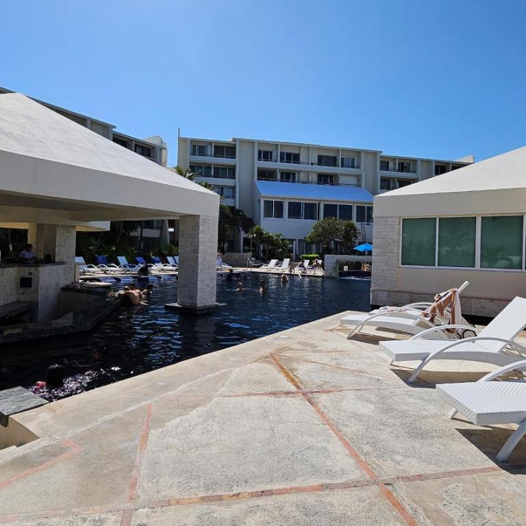 Front Beach Studio - Twin Room with Sea and Garden View - 31