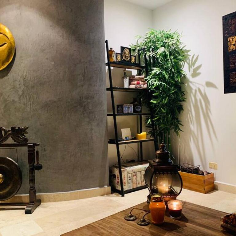 Beautiful Bali-Boho design Loft - Two blocks from sea - Three-Bedroom Apartment - 21