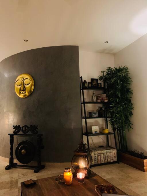 Beautiful Bali-Boho design Loft - Two blocks from sea - Three-Bedroom Apartment - 32
