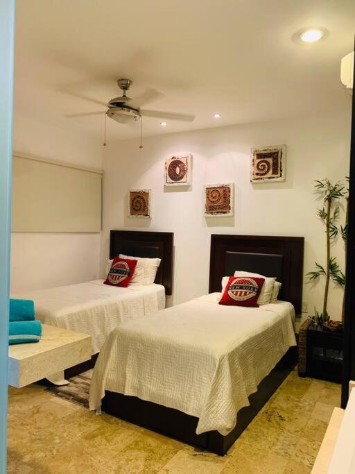 Beautiful Bali-Boho design Loft - Two blocks from sea - Three-Bedroom Apartment - 36