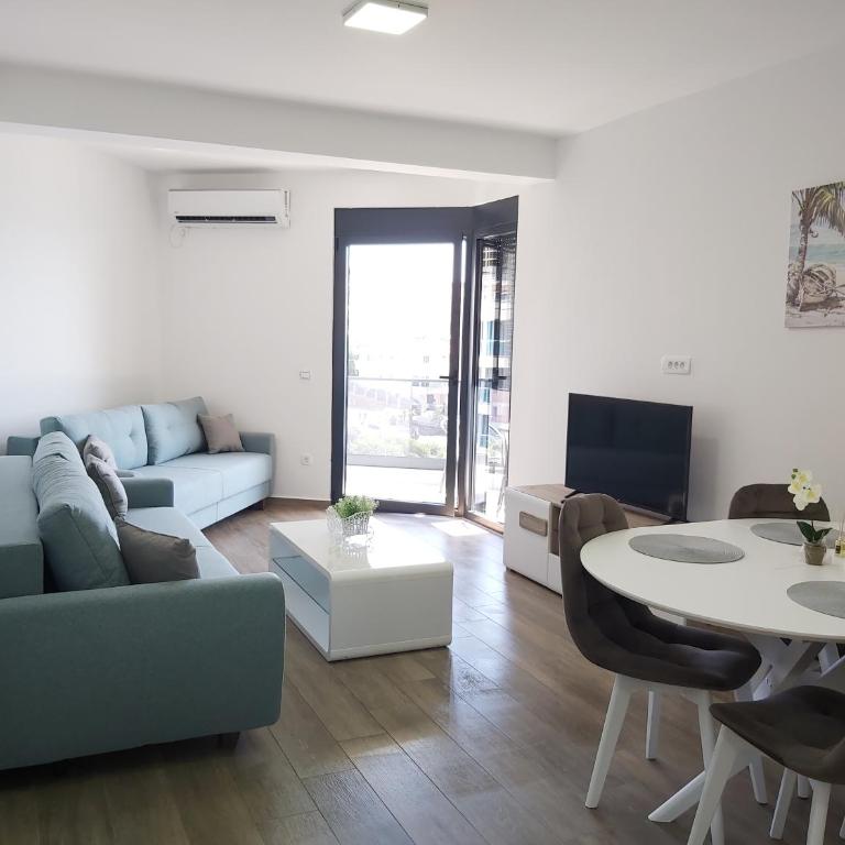 Apartmani Aida - Apartment - 3