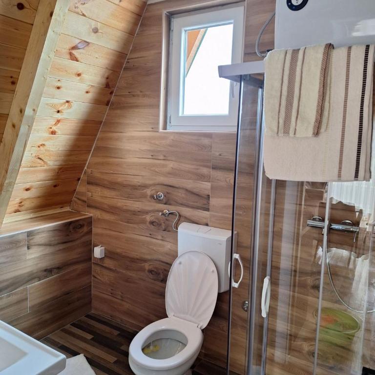Durmitor's hug - Two-Bedroom House - 14