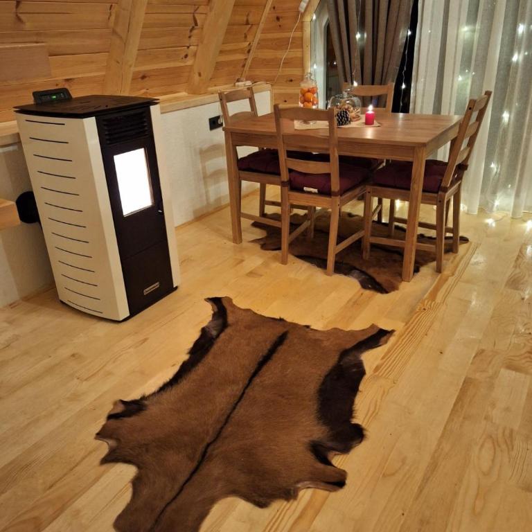 Durmitor's hug - Two-Bedroom House - 6