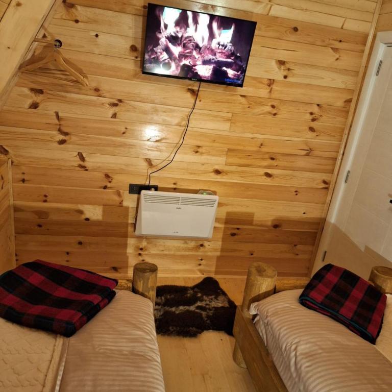 Durmitor's hug - Two-Bedroom House - 12