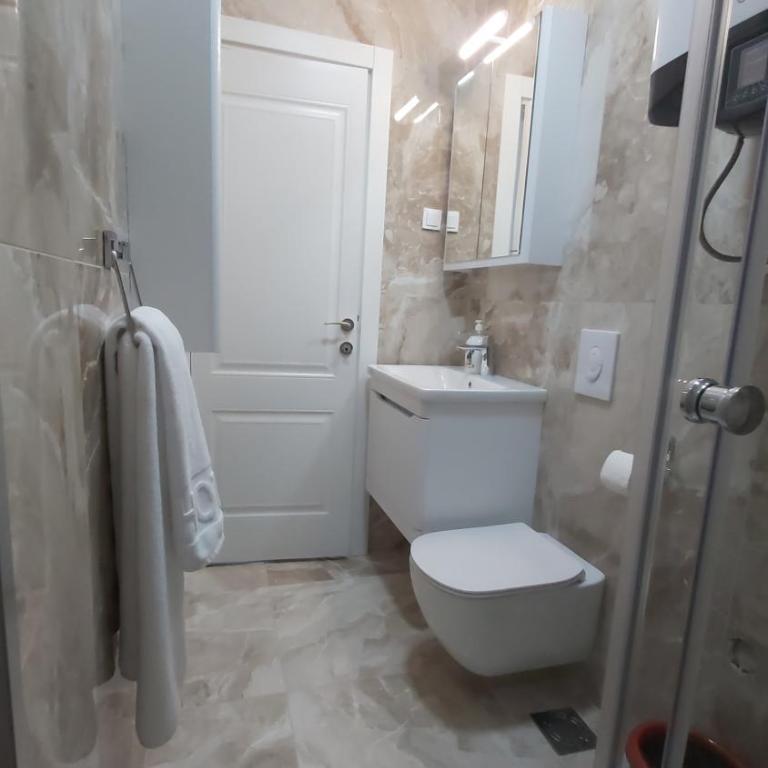 Apartmani Aida - Two-Bedroom Apartment - 11
