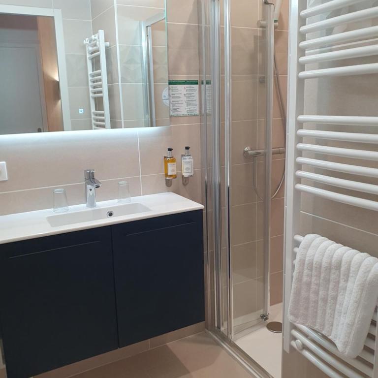 Logis Hotel La Closerie - Chambre Double Élégance - 4