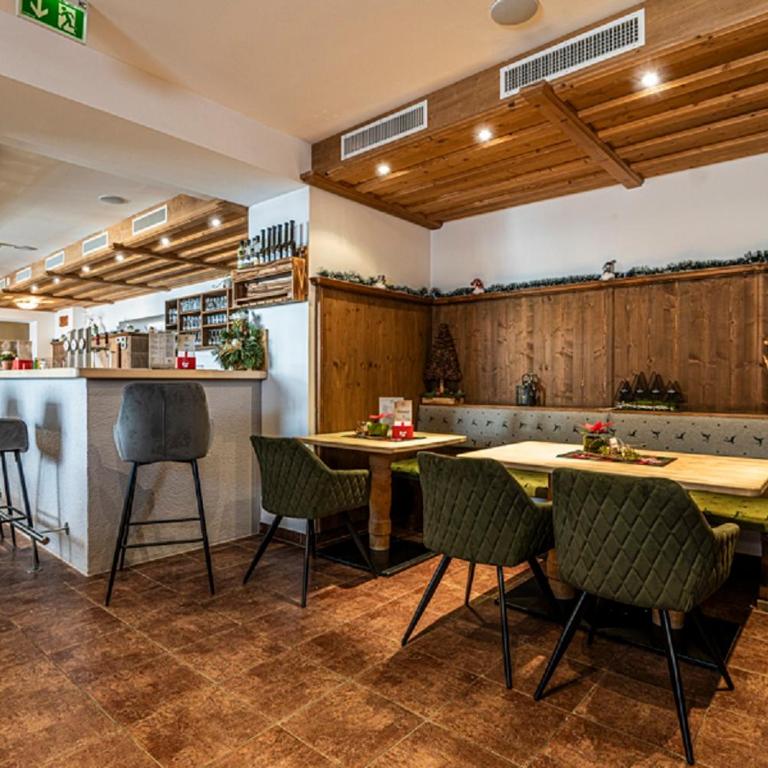The View - Design Panorama Lodge DAS SCHILLER - Three-Bedroom Apartment - 28