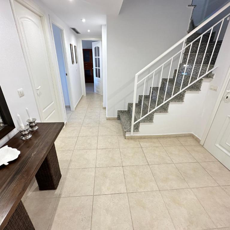 Relax Nou Fontana 200M2 5min Beach - Apartamento de 3 dormitorios con balcón - 23