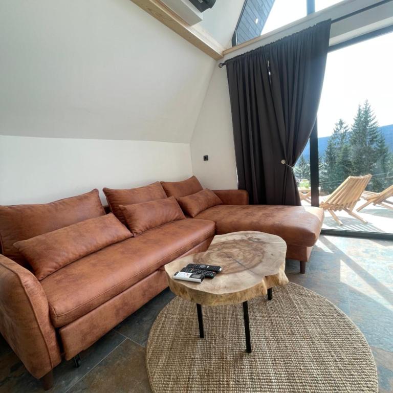 4seasons - One-Bedroom House - 17