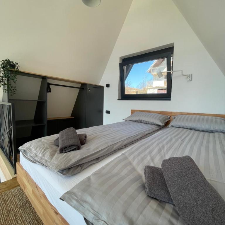 4seasons - One-Bedroom House - 22