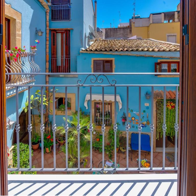 La Finestra sul Cortile B&B - Double Room with Garden View - 22