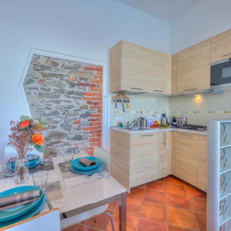Aparthotel Arona on Lakeshore - Appartamento con Balcone - 17