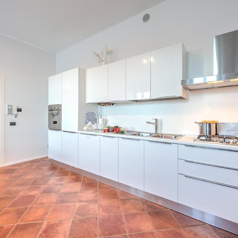 Aparthotel Arona on Lakeshore - Appartamento con Vista Lago - 3