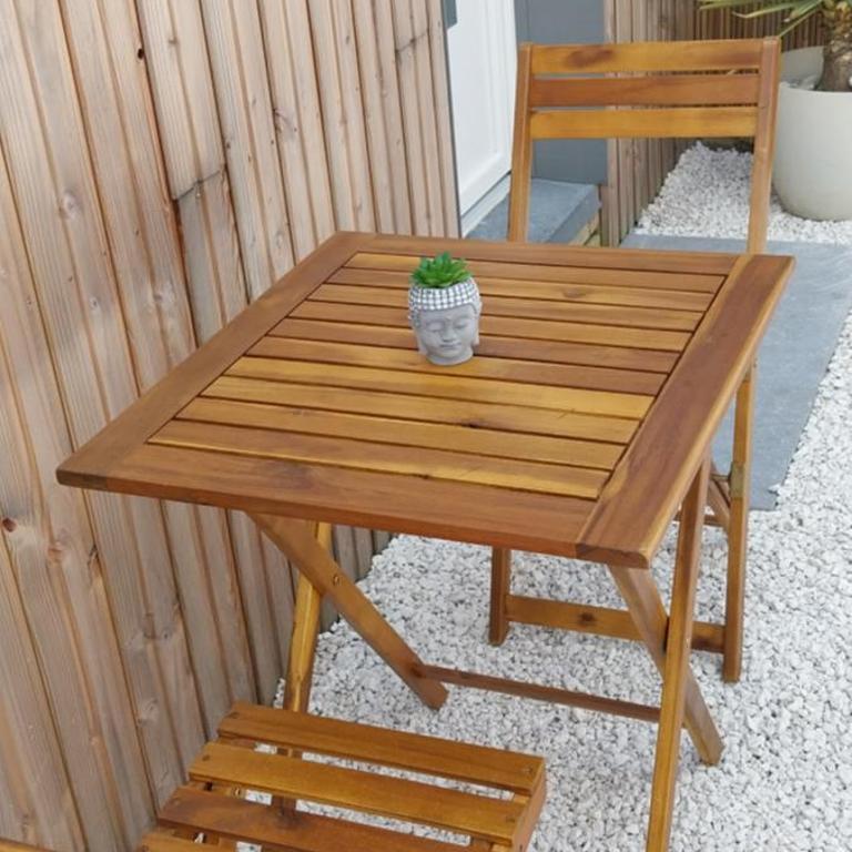 Chambres d'hôtes "Chez Lyly et Juju" Piscine&Sauna Parking Gratuit - Suite Lit Queen-Size - Vue sur Piscine - 20