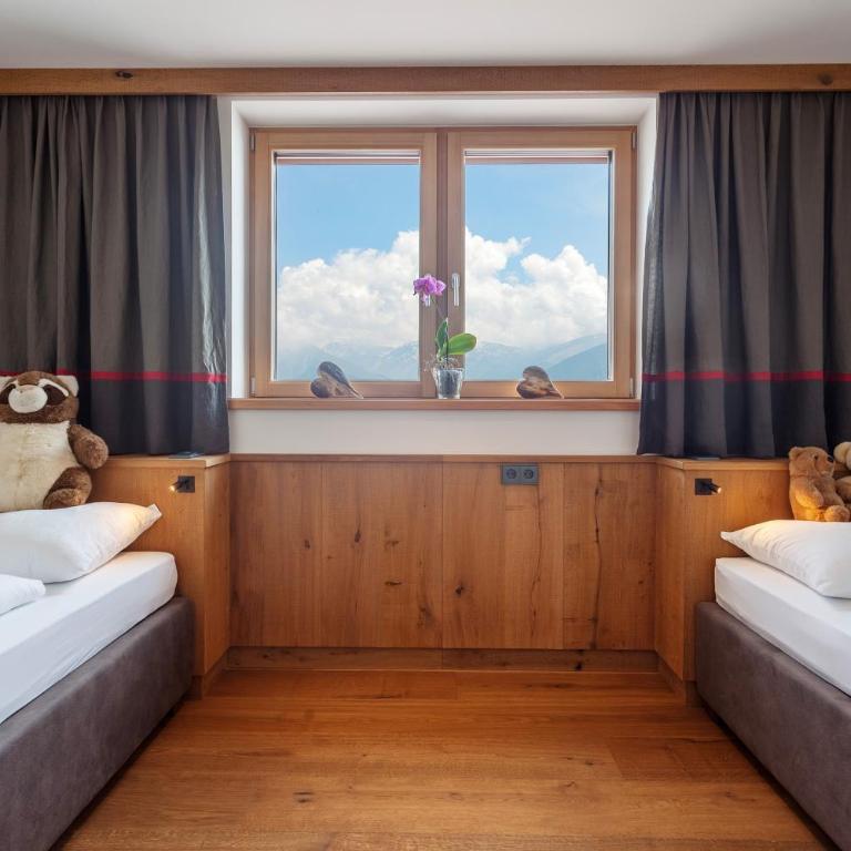 Panoramahotel Watles - Deluxe Family Room - 2