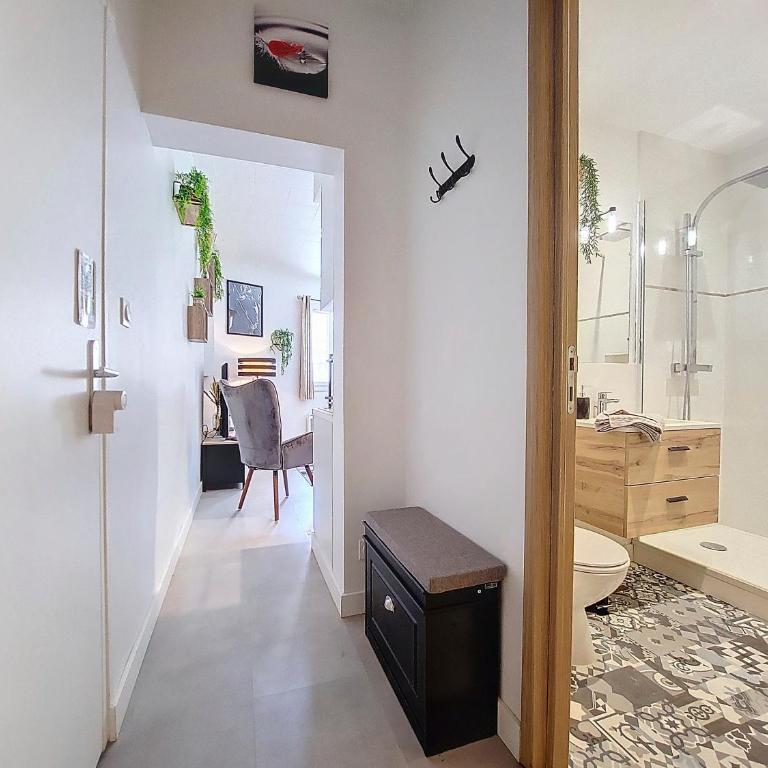 La Sensuelle Parenthèse - One-Bedroom Apartment - 22