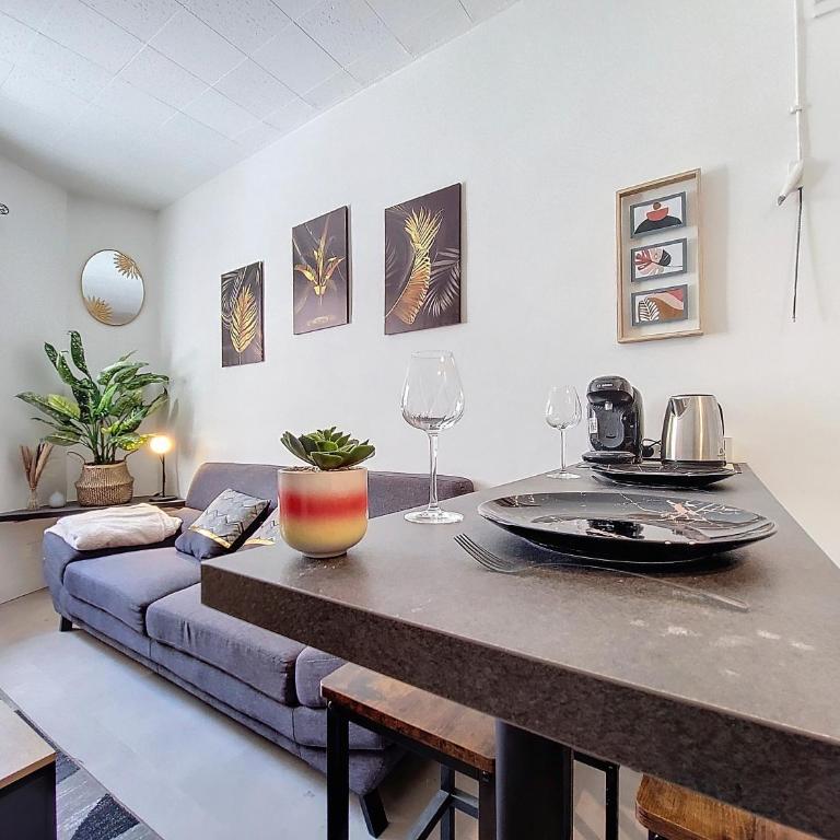 La Sensuelle Parenthèse - One-Bedroom Apartment - 18