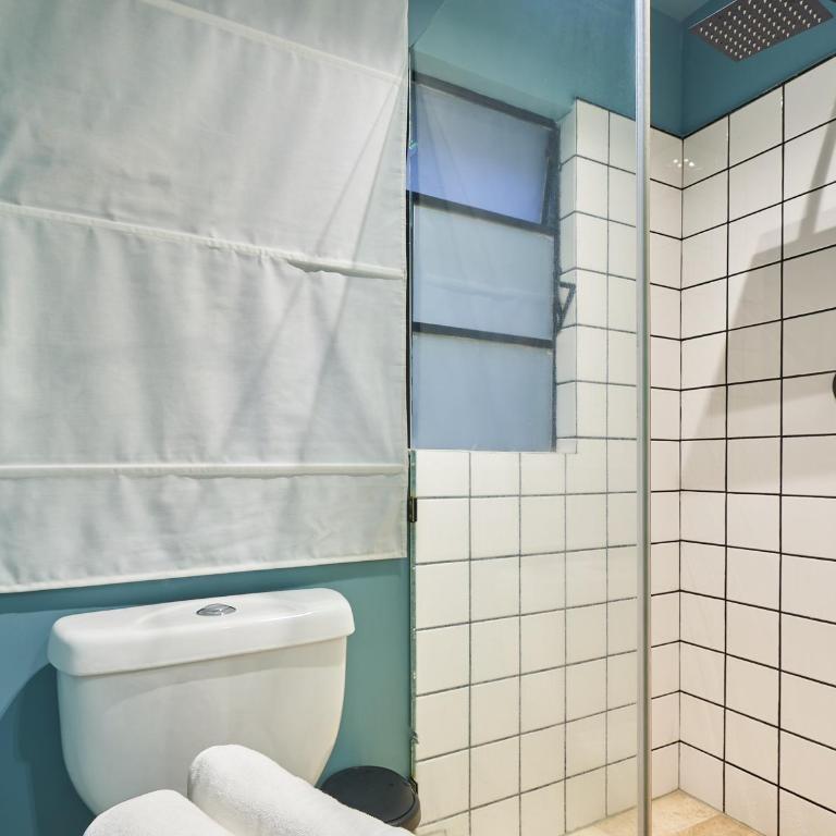 AmazINN Places CDMX Condesa - Quadruple Room - 7