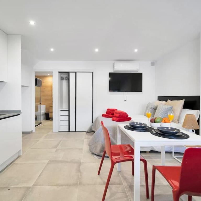 Moderno estudio con wifi en Marbella Este - VISTAMAR 16 ESTUDIO - One-Bedroom Apartment - 6