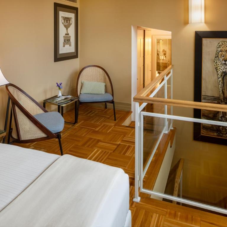 Hotel Number Nine - Suite with City View - 1