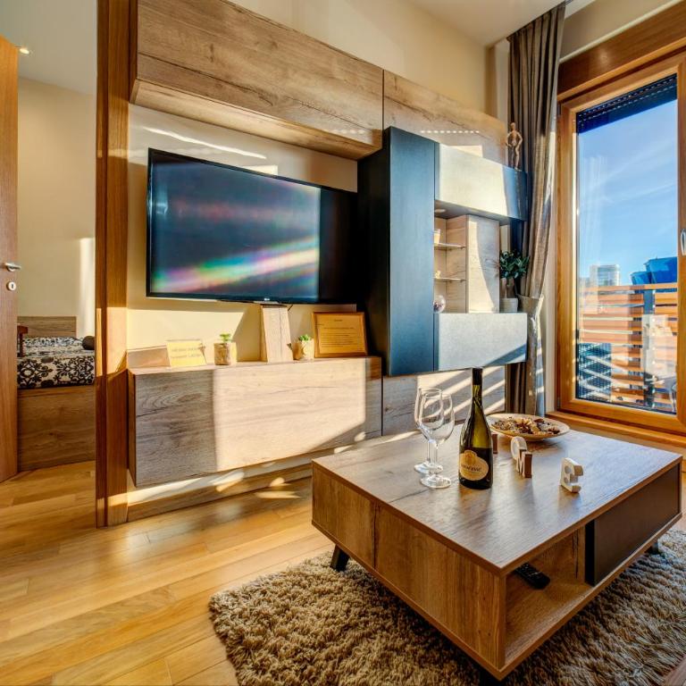 Hill Style Zlatibor - Apartment with Mountain View - 6