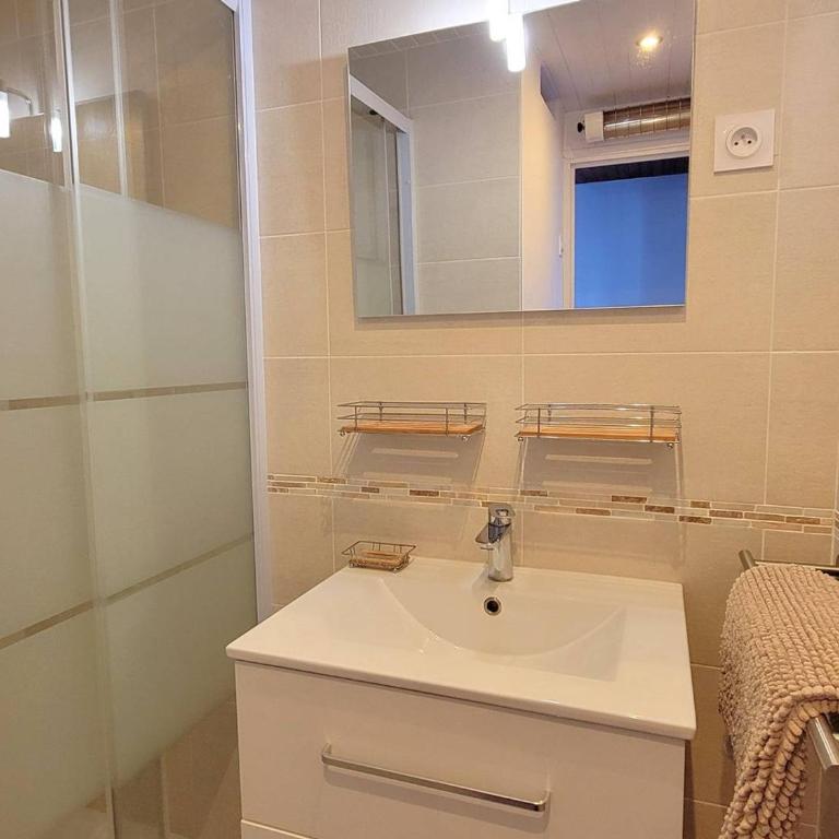 Appartement 4 pers, 2 chambres, pied des pistes, balcon sud - Saint-Michel-de-Chaillol - Two-Bedroom Apartment - 8