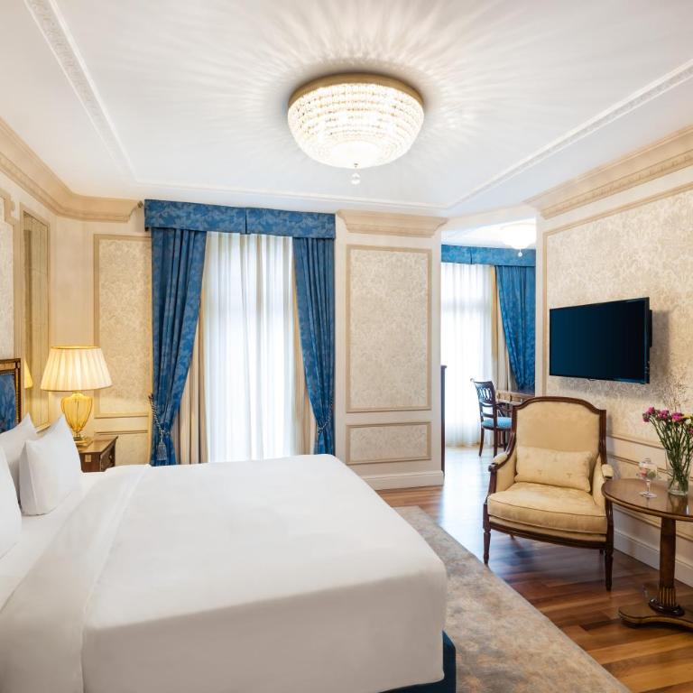 Hotel Flüela Davos - The Unbound Collection by Hyatt - Premium Zimmer mit Kingsize-Bett - 4