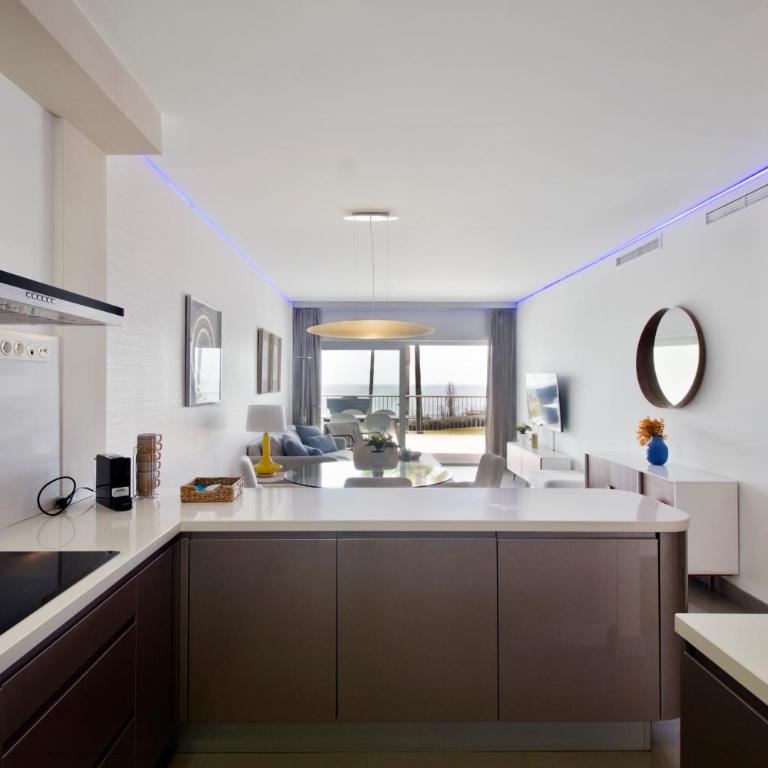 Happy Travel South Beach 1-1B - Apartamento - 12