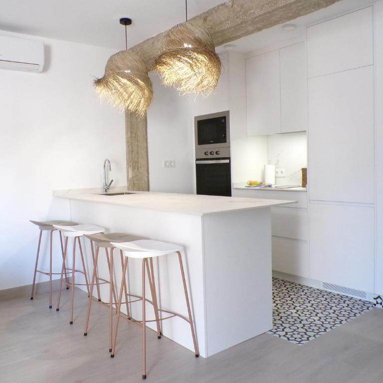 Modern Stylish Apartment near Poniente Beach - Apartment with Sea View - 11