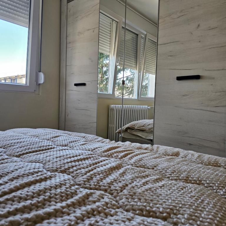 Vicky apartman - Two-Bedroom Apartment - 11