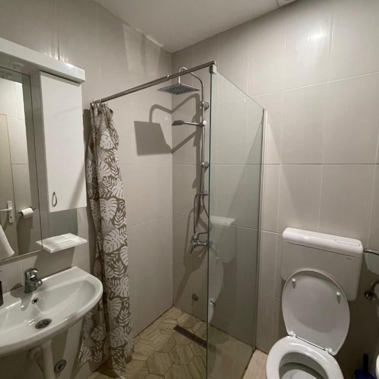 Sleep and go L E F T RIVER Belgrade - Standardna Dvokrevetna Soba sa Zasebnim Krevetima - 2